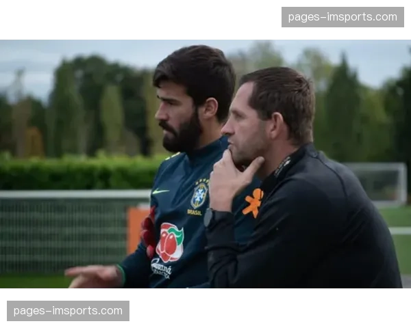 拉亚一对一扑救成功率87% 门线反应与选位判断日臻成熟